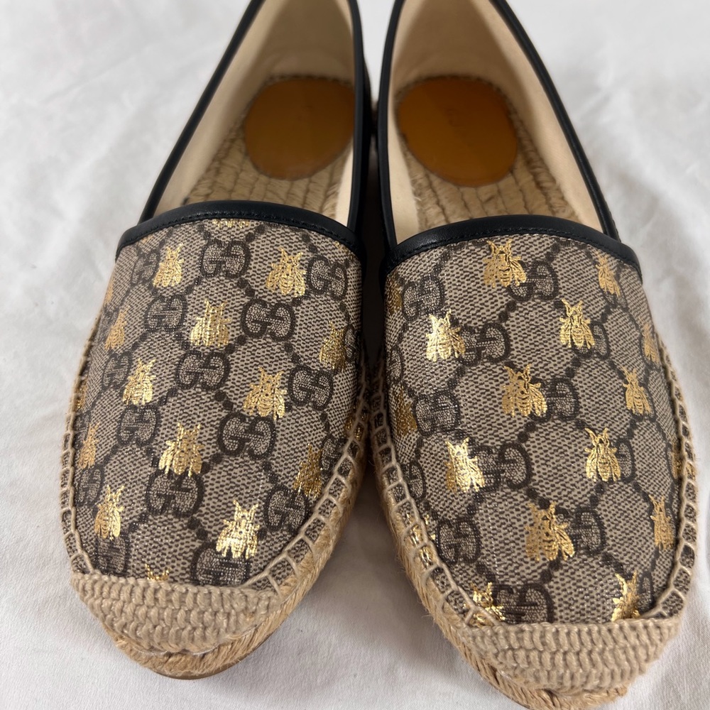 GUCCI GG Supreme Bee Espadrille Flats Beige Canvas Made in Spain 37.5-7.5US - Picture 5 of 15